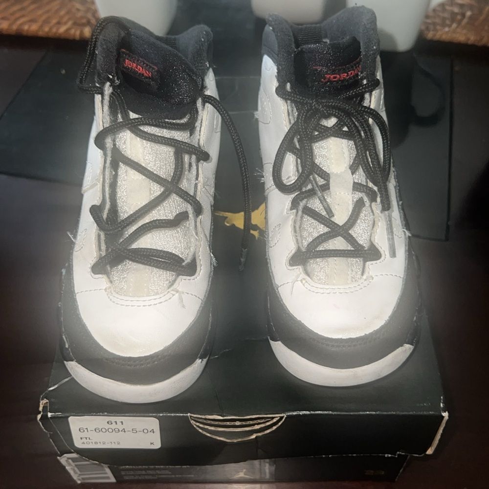 Used - Picture 2 of 3